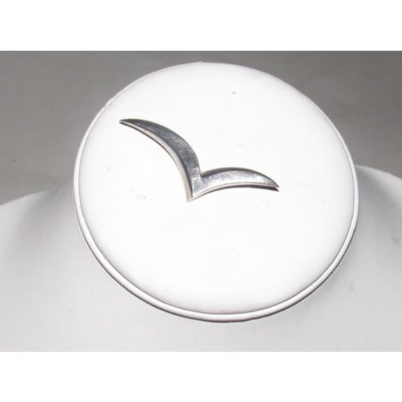 Tiffany & Co Vintage Sterling Modernist 'V' Brooch - Picture 11 of 12